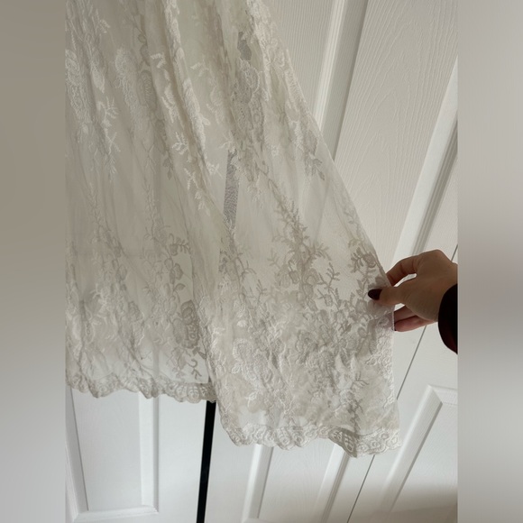 Lace beach kimono - Picture 7 of 10